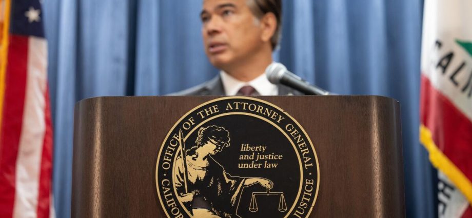 california’s-plastic-bill-faces-challenges-from-federal-court-and-gop-attorneys-general