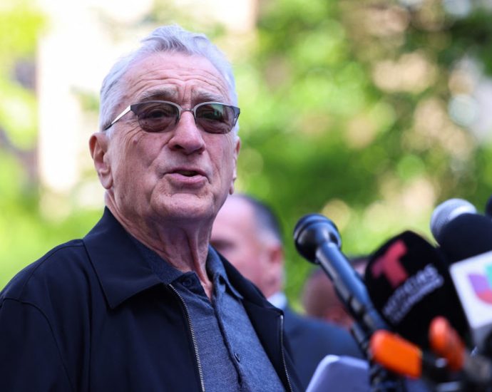 de-niro-skewers-the-traitor-speech-at-state-of-the-swamp