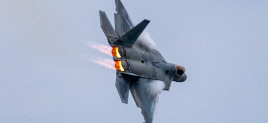 us-stacks-advanced-stealth-f-22-raptors-in-israel-as-iran-talks-continue