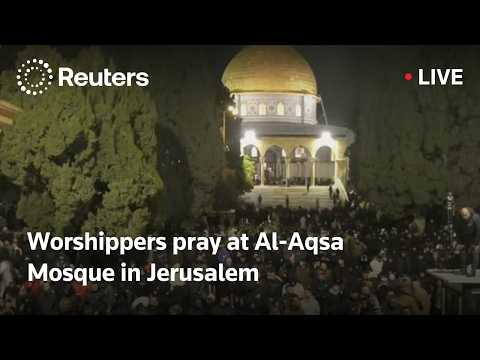 live:-worshippers-pray-at-al-aqsa-in-jerusalem