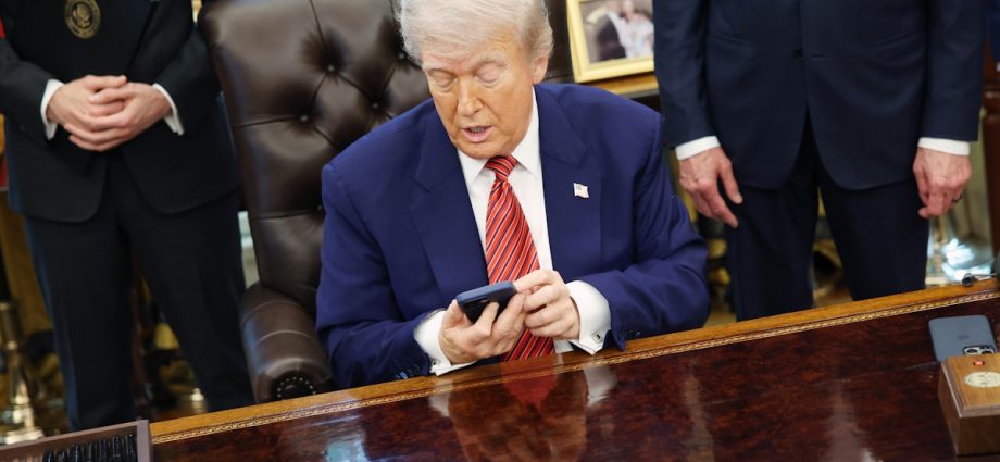 the-traitor-sets-off-middle-east-crisis-with-one-phone-call