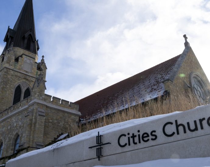 pam-bondi-announces-25-arrests-in-mn-church-protest-as-lemon-faces-lawsuit