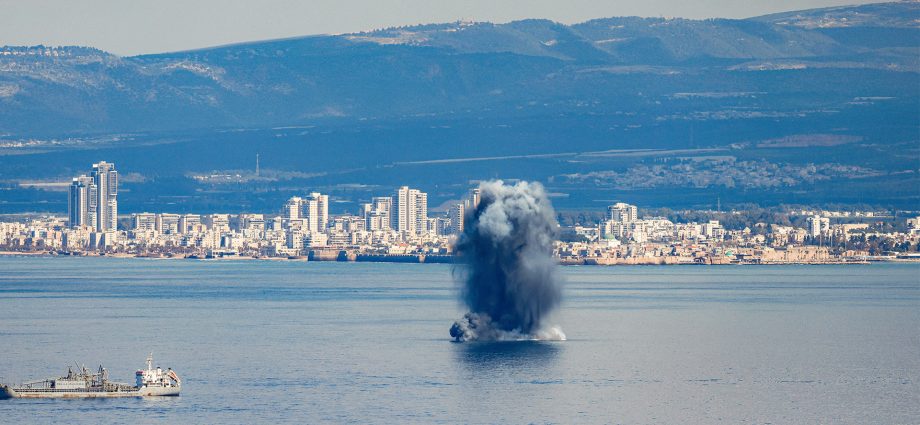 israeli-defence-system-intercepts-iranian-missiles-over-haifa