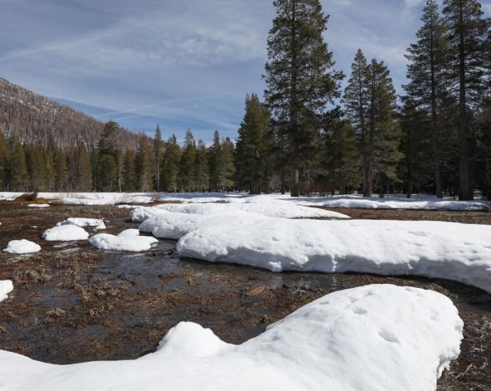 little-snow-in-california-and-the-west-as-a-warm-winter-nears-end