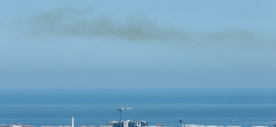 missile-debris-injures-16-in-qatar-after-iran-launches-barrage