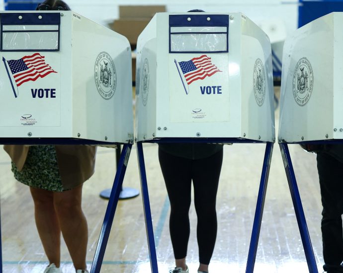 the-traitor-says-he’s-‘never-heard’-of-draft-national-emergency-order-over-elections