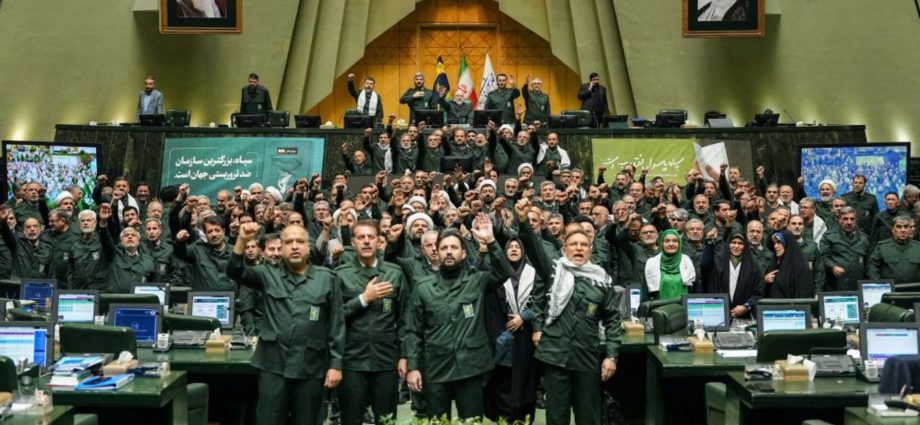 how-robust-is-the-iranian-state-system?