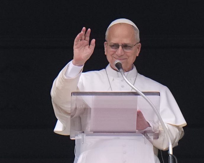 why-pope-leo-xiv-doesn’t-want-your-sunday-homily-written-by-a-robot