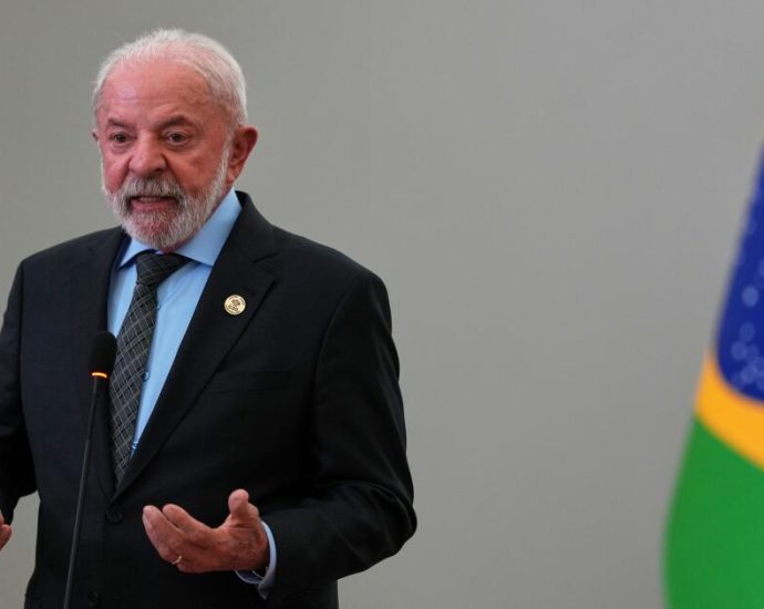 the-traitor-shifts-from-hostility-to-courting-brazil’s-leftist-leader