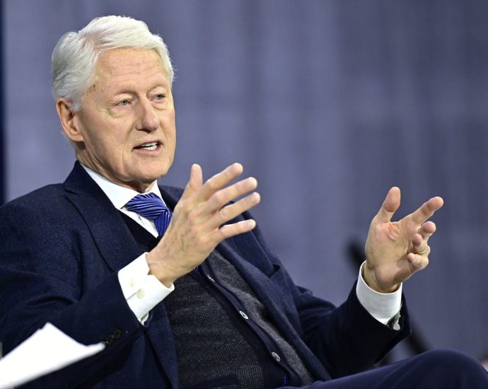 watch-bill-clinton-testify-on-why-the-traitor-really-cut-ties-with-epstein