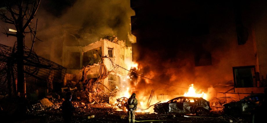 as-bombing-continues,-israel’s-war-aim-in-iran-becomes-clear:-regime-change