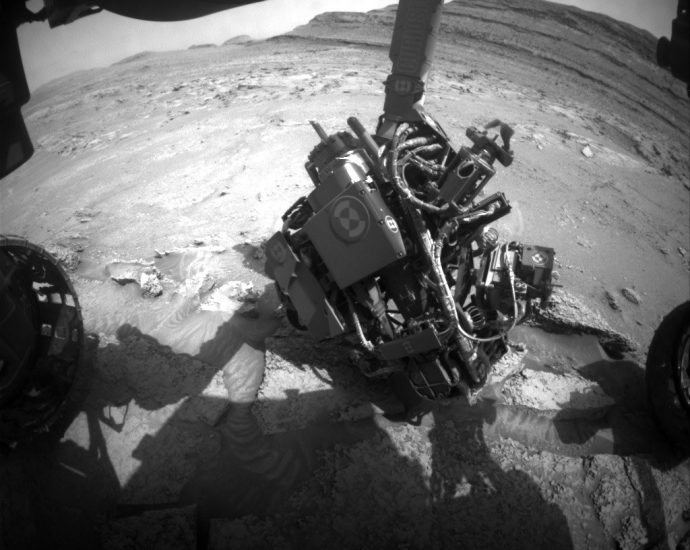 curiosity-blog,-sols-4818-4824:-thinking-out-of-the-boxwork