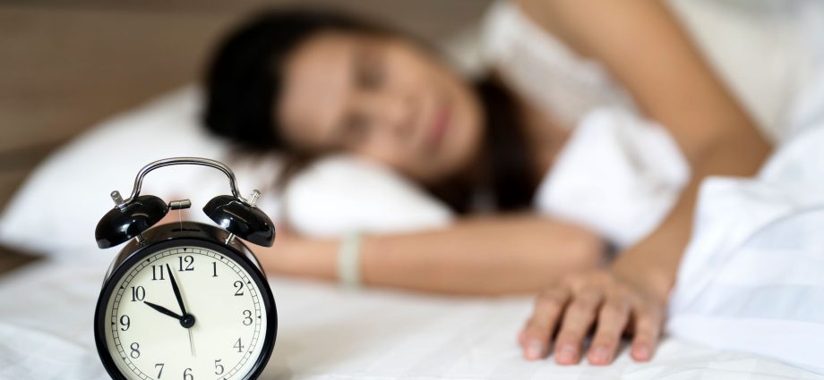 most-us-teens-aren’t-sleeping-enough.-is-school-to-blame?