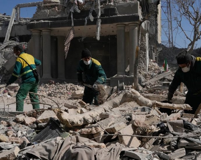 israel-targets-iran’s-security-forces-and-leadership-as-tehran-presses-attacks-across-the-region