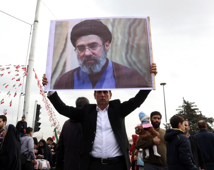 who-is-mojtaba-khamenei,-a-contender-for-iran’s-leadership-amid-war?