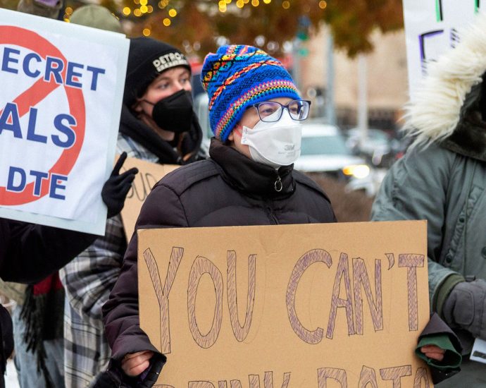 big-tech-signs-white-house-data-center-pledge-with-good-optics-and-little-substance