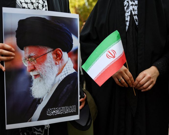 who-is-choosing-iran’s-next-supreme-leader?