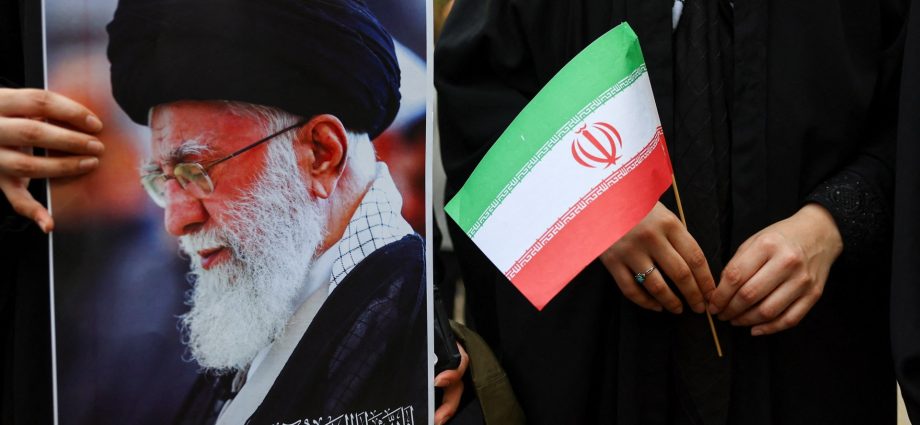 who-is-choosing-iran’s-next-supreme-leader?