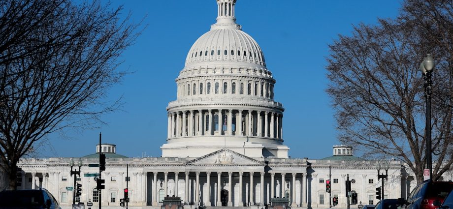 every-single-gop-senator-blocks-iran-war-powers-resolution—except-one