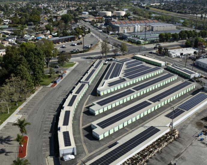 solar-energy-for-renters-has-taken-off-in-10-states.-not-in-california