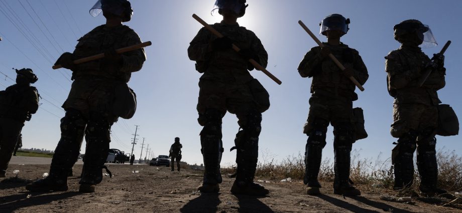 states-want-to-expand-the-e-verify-system-unions,-business-owners-rally-against-it.