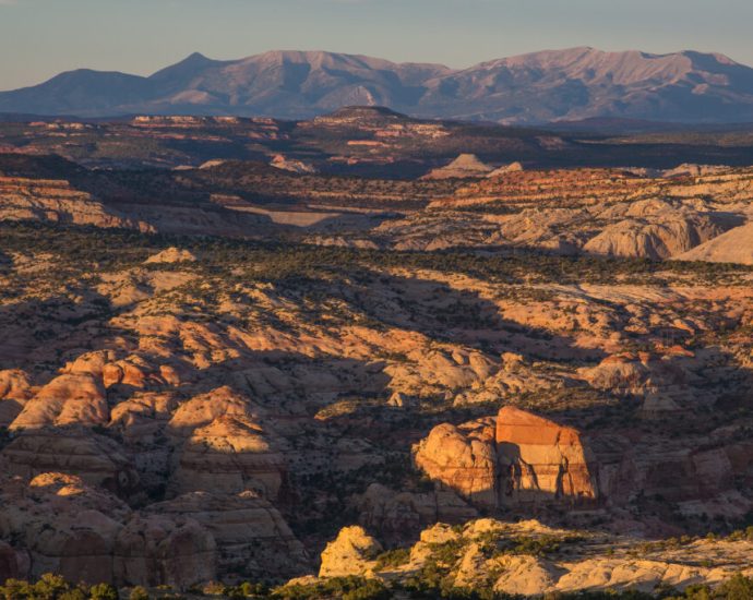a-little-used-maneuver-could-mean-more-drilling-and-mining-in-southern-utah’s-redrock-country