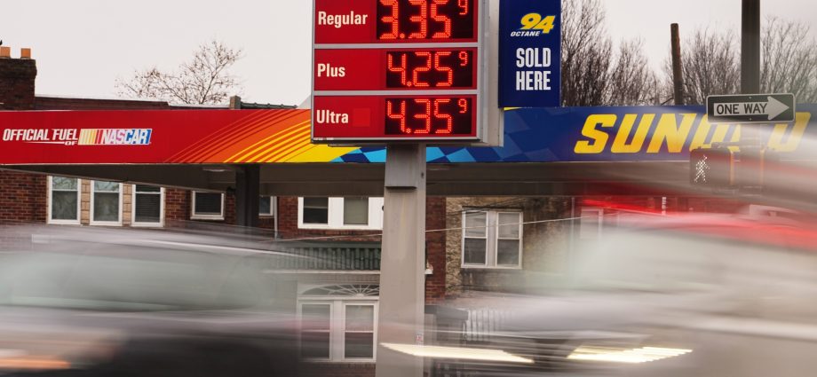 iran-war-fuels-higher-gas-prices,-leaving-americans-with-‘no-choice’