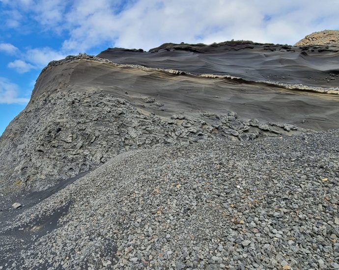 x-raying-rocks-reveals-their-carbon-storing-capacity