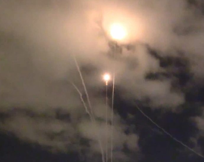 iranian-missiles-over-tel-aviv-prompt-sirens,-interceptor-launches