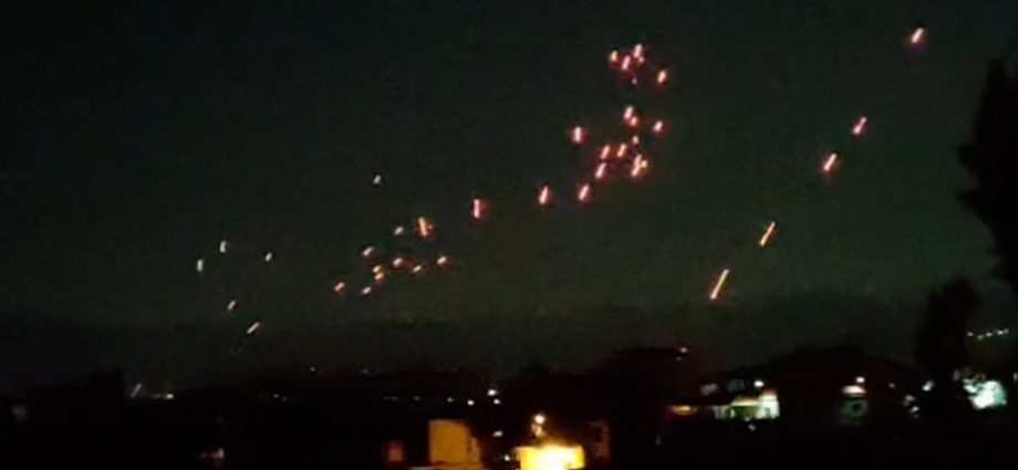 anti-aircraft-fire-seen-in-eastern-lebanon-amid-israeli-incursion