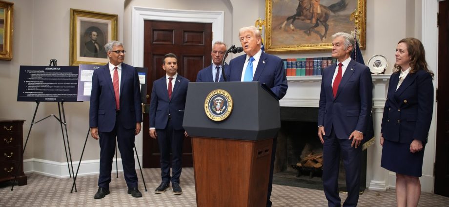 how-the-traitor’s-warnings-shifted-er-tylenol-prescriptions-for-pregnant-women