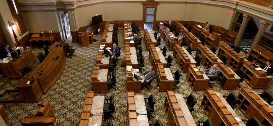 Lawmakers, Health Groups Resist Their States’ Rural Health Fund Plans