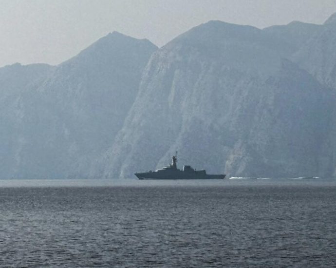 iran’s-threat-to-burn-ships-is-choking-off-persian-gulf-oil-flow-to-world