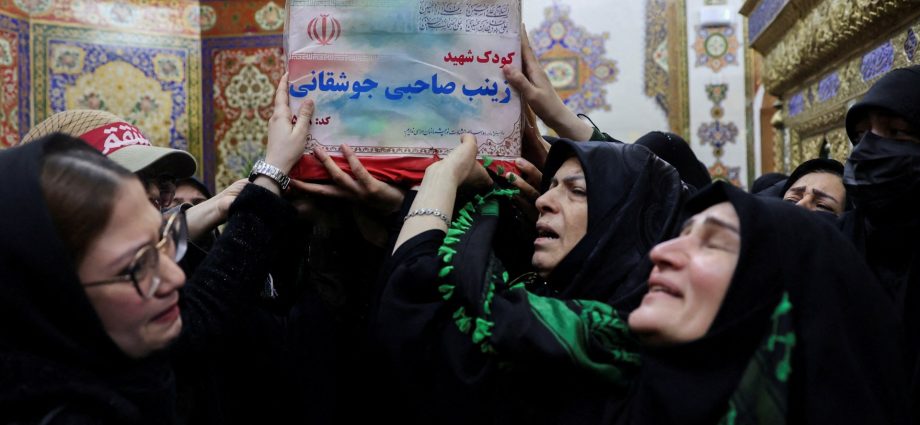 iran-live:-israel-bombs-tehran-oil-depots;-attacks-on-gulf-states-continue