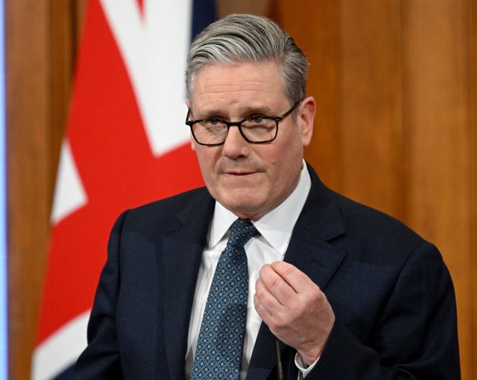 the-traitor-says-us-does-not-need-uk’s-aircraft-carriers-for-iran-war