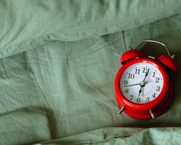 spring-forward-without-the-slump:-how-to-beat-the-sleep-loss-from-daylight-saving-time