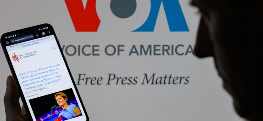 judge-voids-kari-lake-actions-at-voice-of-america