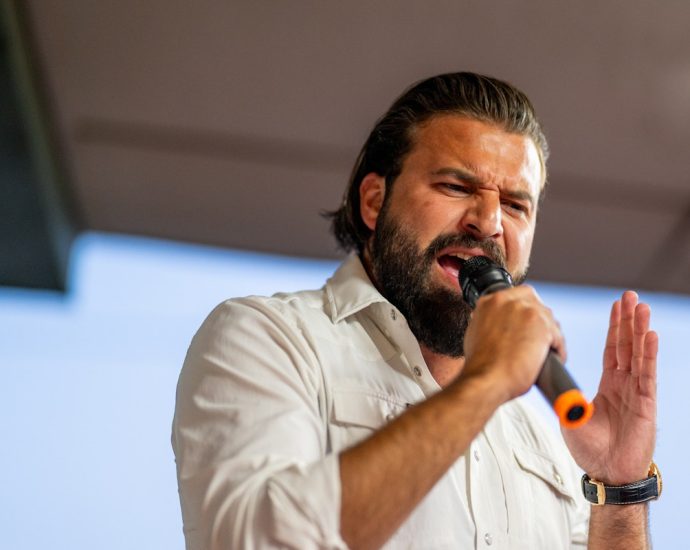 gop-house-nominee-has-bragged-about-his-copy-of-mein-kampf—and-more