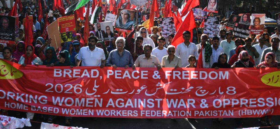 marches-for-international-women’s-day-denounce-war,-abuse-and-oppression