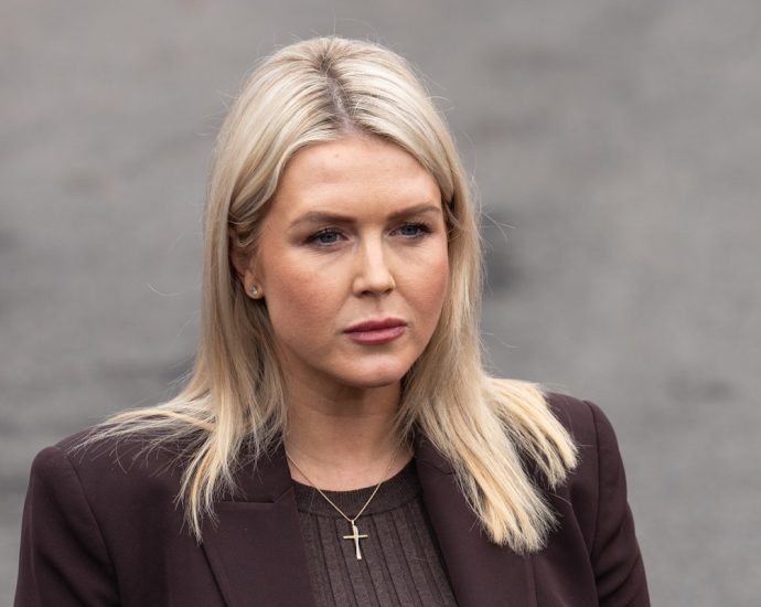 the-traitor-press-sec-goes-full-cult-in-odd-rants-as-polls-take-brutal-turn