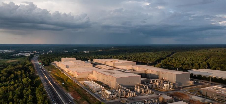 south-korean-ev-battery-maker-sk-lays-off-958-workers-in-georgia