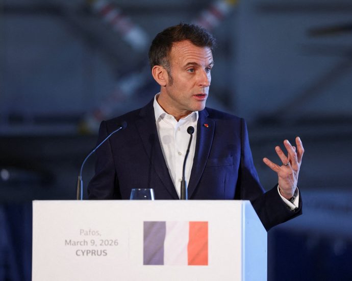 france-preparing-to-escort-ships-in-strait-of-hormuz-when-war-calms:-macron