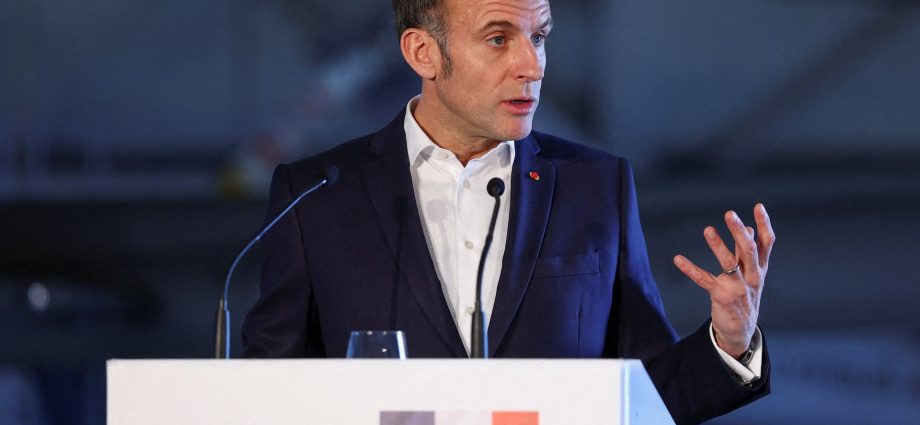 france-preparing-to-escort-ships-in-strait-of-hormuz-when-war-calms:-macron