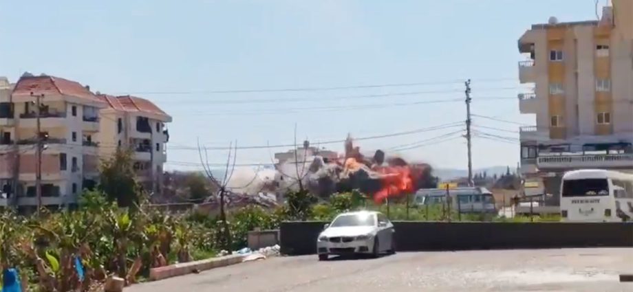 israeli-air-strike-targets-building-in-south-lebanon