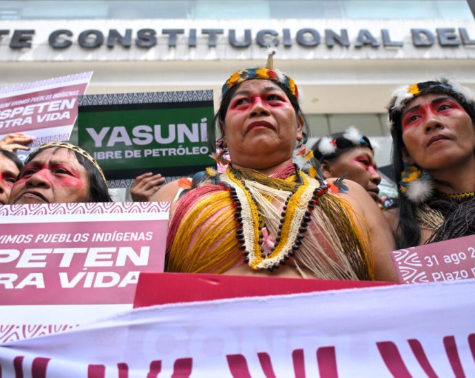 the-latest-tactic-for-silencing-ecuador’s-environmental-defenders:-shuttering-their-bank-accounts