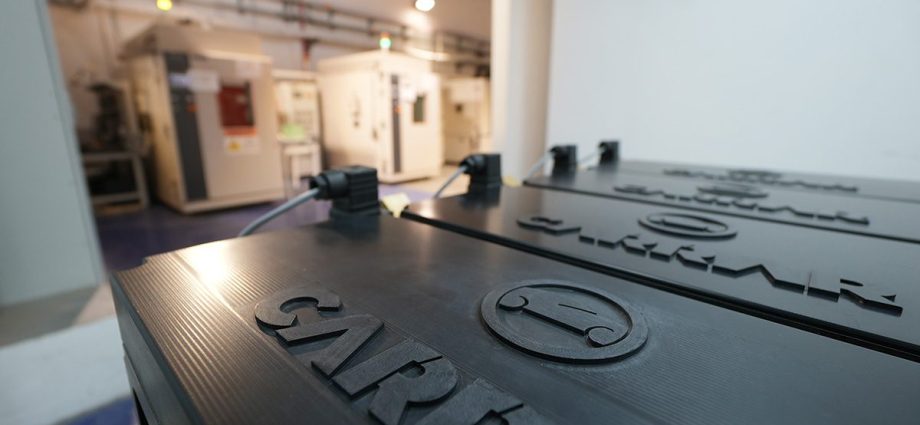 carrar-says-its-immersion-cooled-battery-architecture-stops-thermal-runaway-even-with-a-cell-above-800-°c
