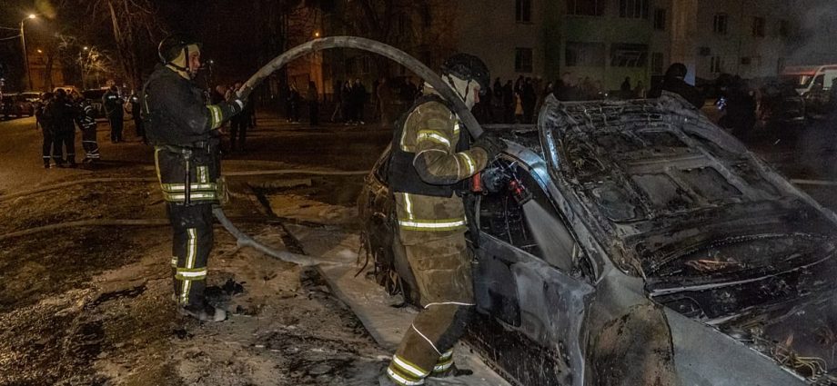 russia-and-ukraine-both-claim-front-line-progress-with-us-brokered-peace-talks-on-hold