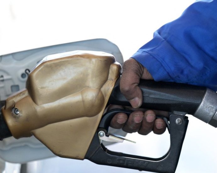 oil-prices-swing-wildly-amid-mixed-messages-over-iran-war