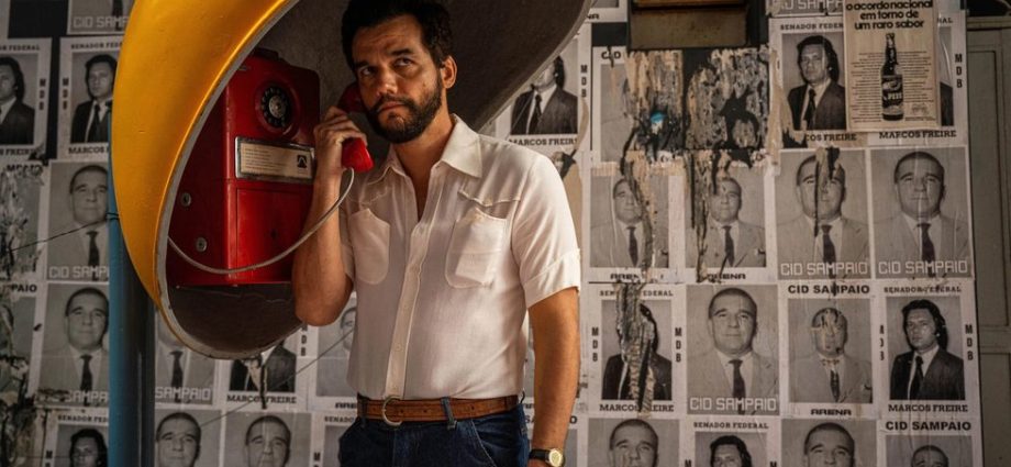 in-‘the-secret-agent,’-brazil-dares-to-look-back