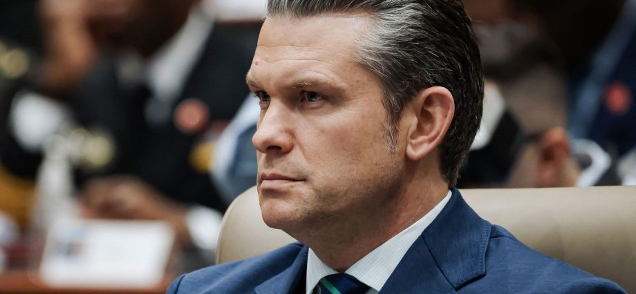 pete-hegseth-is-pushing-defense-employees-to-volunteer-with-dhs